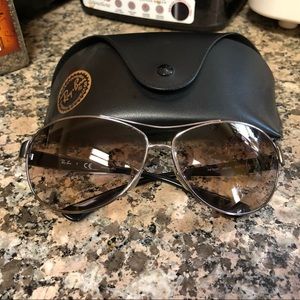 Ray ban aviator sunglasses